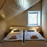 Vila Veselova, City Center Ostello *