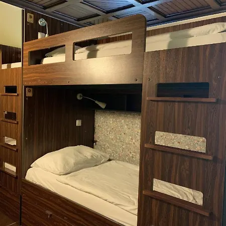 Vila Veselova, City Center * Λιουμπλιάνα