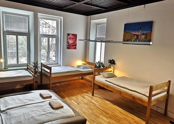 Vila Veselova, City Center