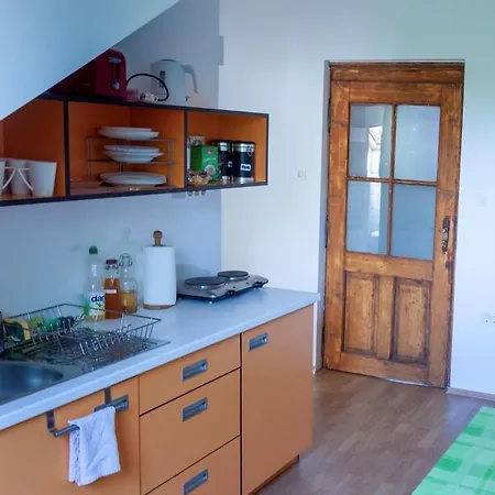 Hostel Vila Veselova, City Center